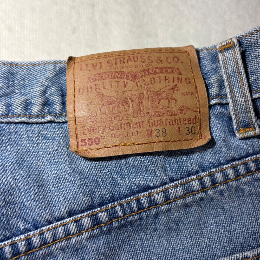 Vintage Levis 550 Relaxed Fit Jeans Mens 38x30-28 Made in USA Light Denim 0899 - Picture 6 of 9